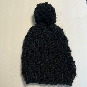 MOSSIMO One Size Fits Most Black Chunky Open Knit Beanit Hat Pom Pom Cozy